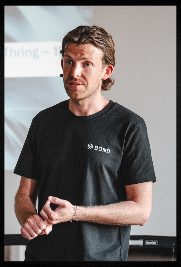Bond AI website imagery 620 910 px (6)